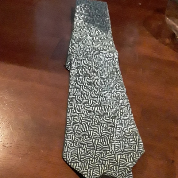 unidentified Other - MEN'S NECKTIE   65% RAYON 35 % ACETATE
